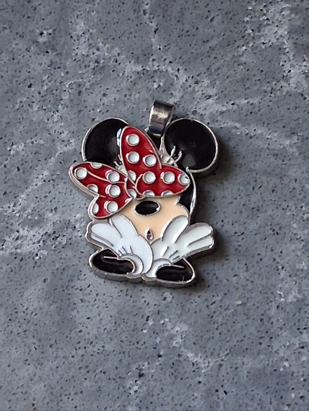 Red Bow Minnie Mouse Pendant Charm